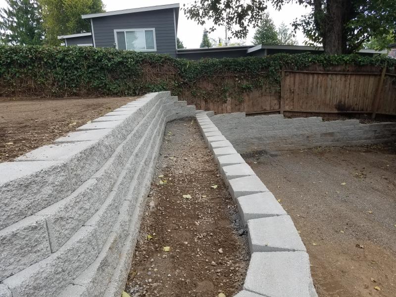 Land Clearing, Hardscaping, Retaining Walls